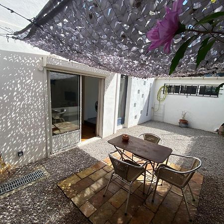 Grand Studio De 38M2 Et Cour Independante De 25M2 Dont Wifi Et Netflix Apartman Montpellier Kültér fotó