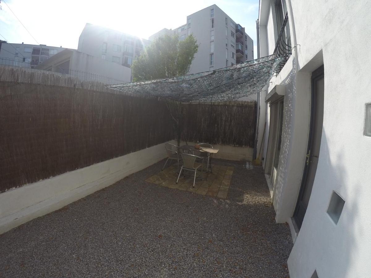 Grand Studio De 38M2 Et Cour Independante De 25M2 Dont Wifi Et Netflix Apartman Montpellier Kültér fotó
