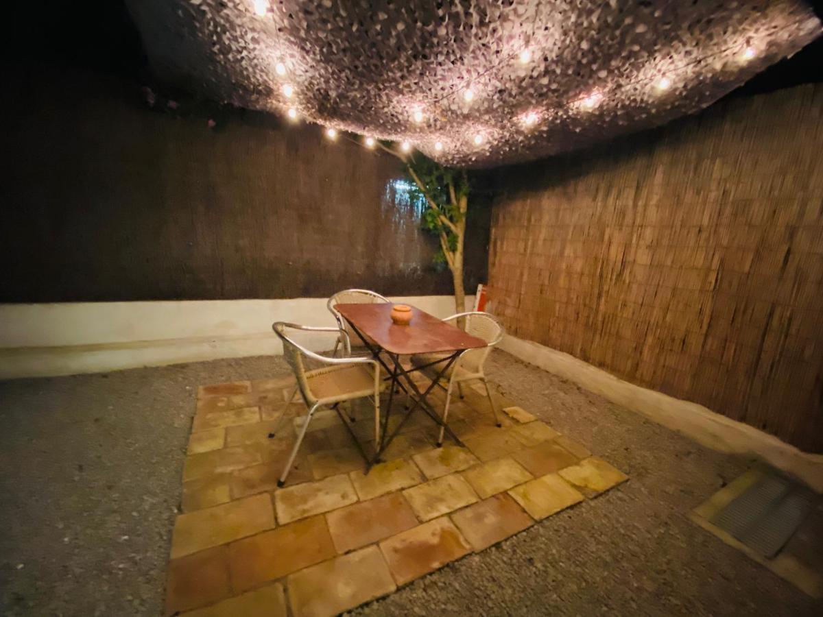Grand Studio De 38M2 Et Cour Independante De 25M2 Dont Wifi Et Netflix Apartman Montpellier Kültér fotó